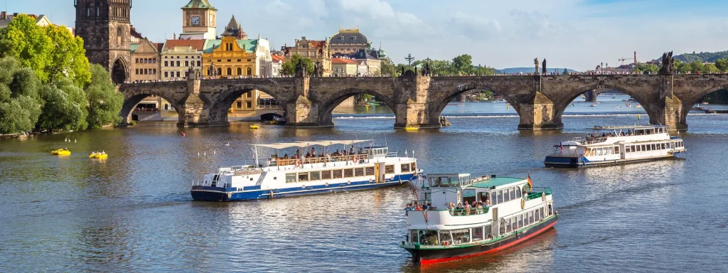 Paseo en Barco Praga crucero Moldava